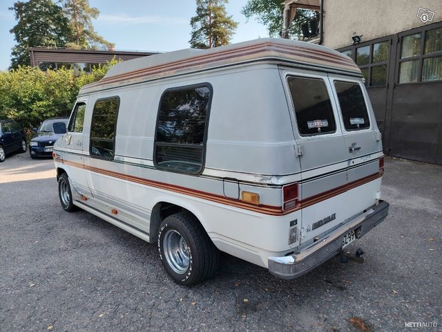 Chevrolet Chevy Van 5