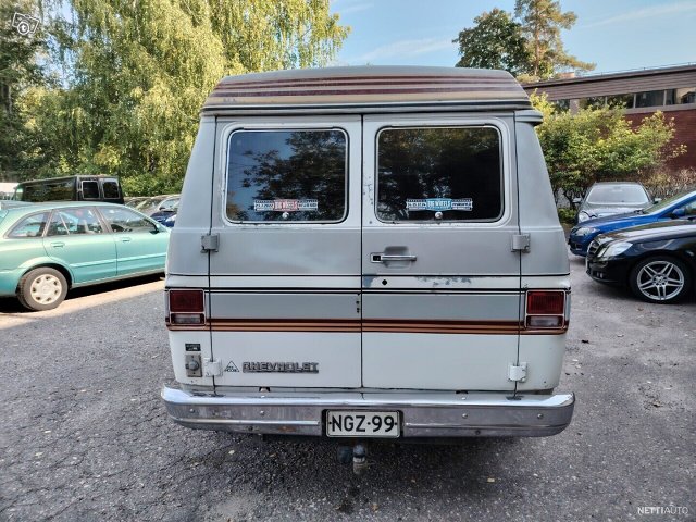 Chevrolet Chevy Van 9