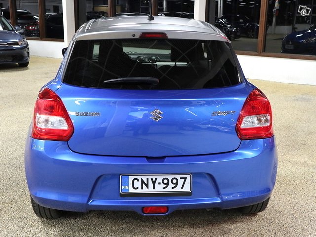 SUZUKI Swift 6