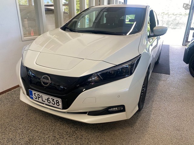 NISSAN Leaf 1