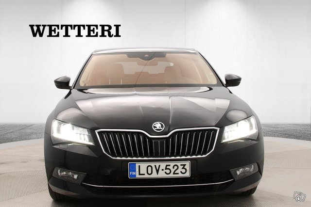 Skoda Superb 8