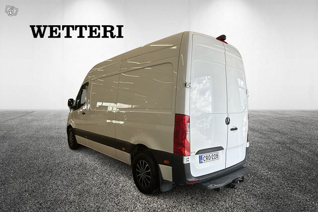 Mercedes-Benz Sprinter 4