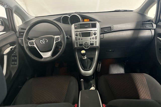 Toyota Verso 7