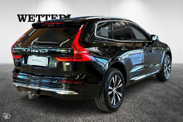 VOLVO XC60 4