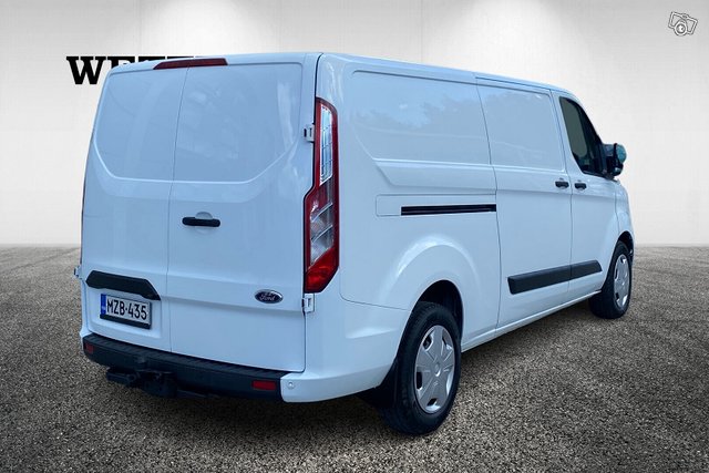 Ford Transit Custom 3