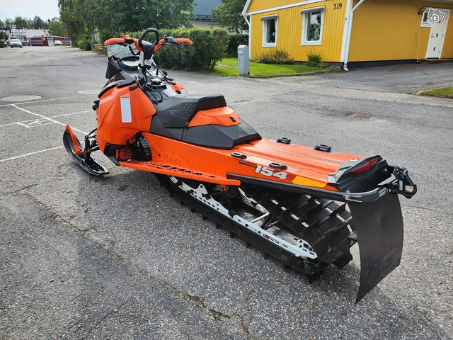 Ski-Doo SUMMIT X 800R E-TEC 154" 7