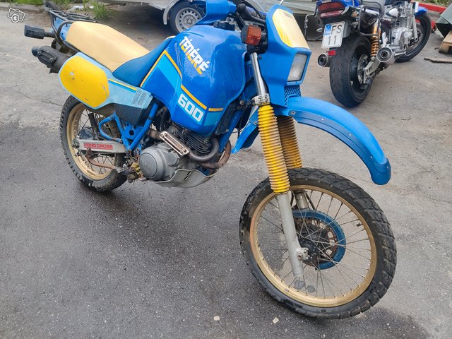 Yamaha Tenere xt 600 6