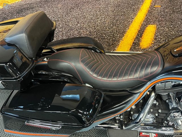 Harley-Davidson Touring 13