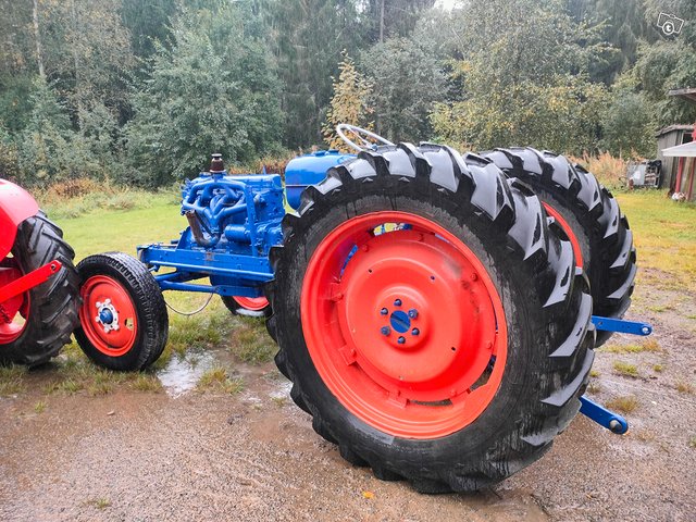 Fordson Major Trader 2