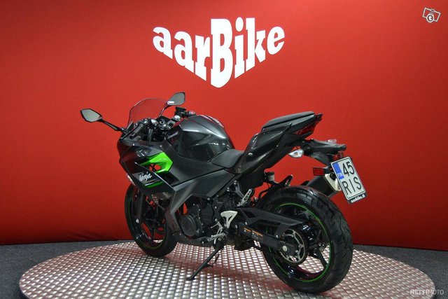 Kawasaki Ninja 5