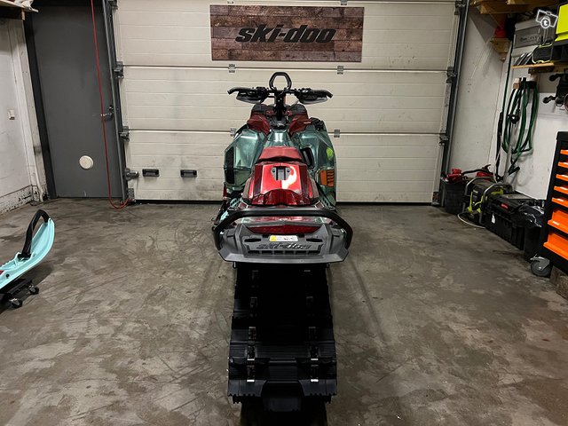 Ski-Doo Freeride 146 850E-TEC Turbo R 2024 6