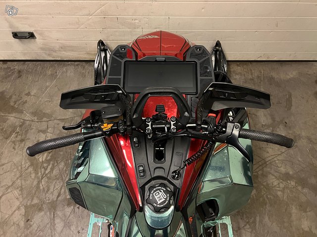 Ski-Doo Freeride 146 850E-TEC Turbo R 2024 9