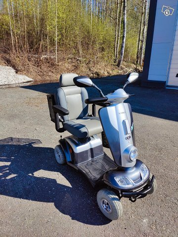 Seniori mopo kymco xls midi 2