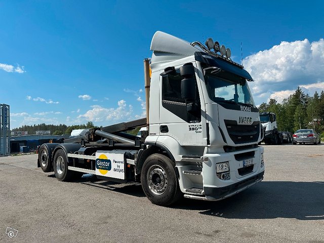 Iveco Stralis 260S33 6x2*4 CNG 3