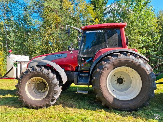 Valtra T 180 9