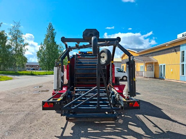 Case IH RB344 8