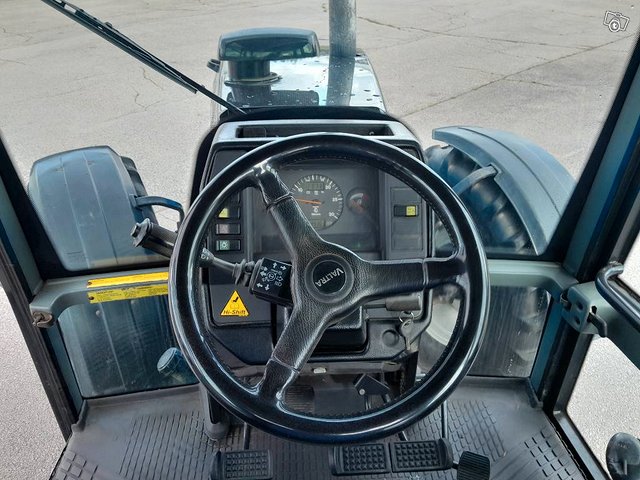 Valtra 8050 MEGA 9