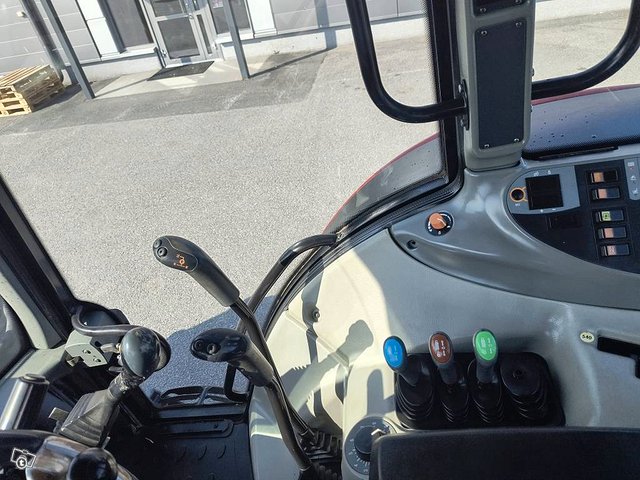 Valtra N 121 HT 50 km/h 10