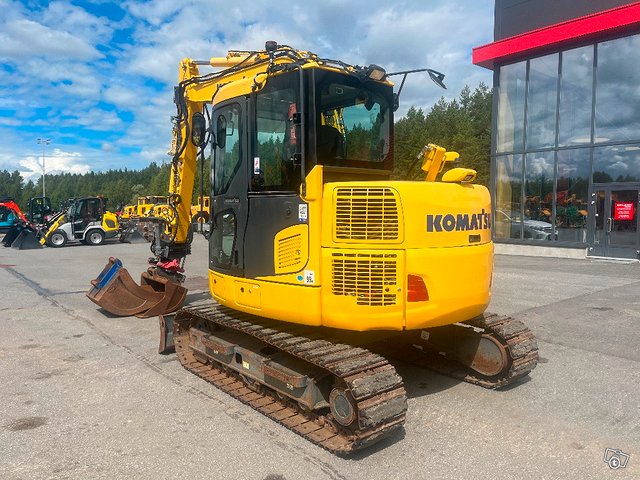 Komatsu PC 78 US-10 / Pyörittäjä, Rasvari, 2 kauhaa 3