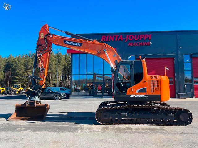 Doosan DX 235 LCR / Pyörittäjä, Kauha, kuva 1