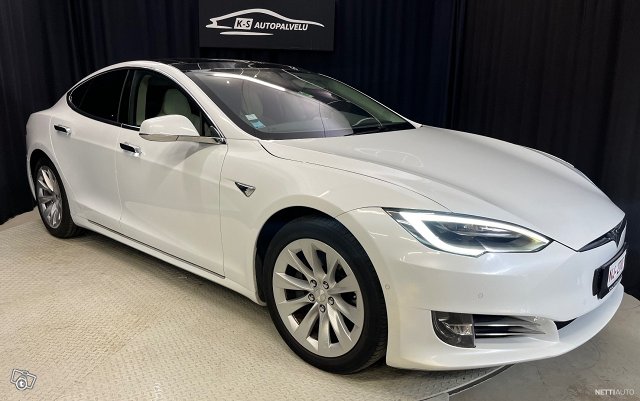 Tesla Model S 2