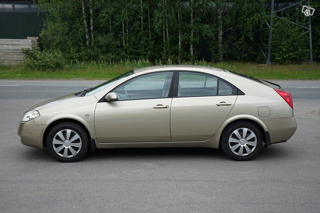 Nissan Primera 16