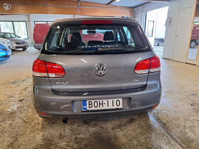 Volkswagen Golf 19