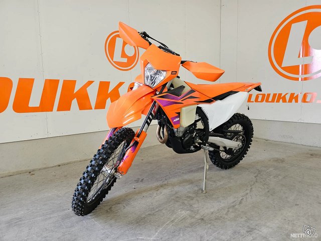 KTM 350, kuva 1