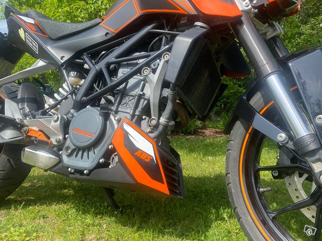 KTM 125 Duke 2016 7