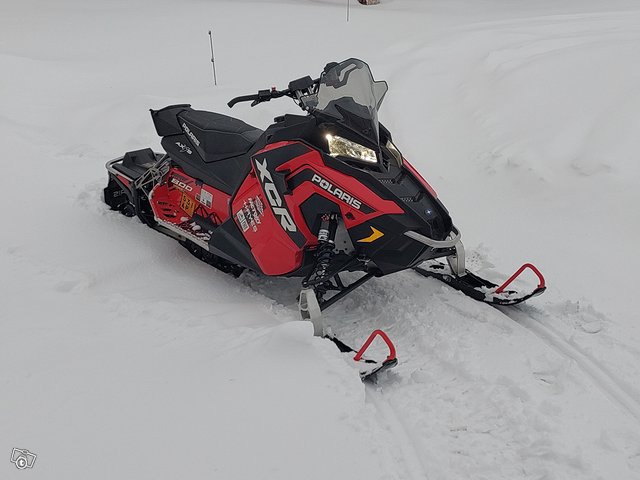 Polaris AXYS RUSH 800 XCR 1