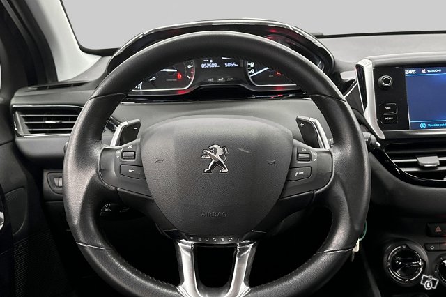 Peugeot 208 17