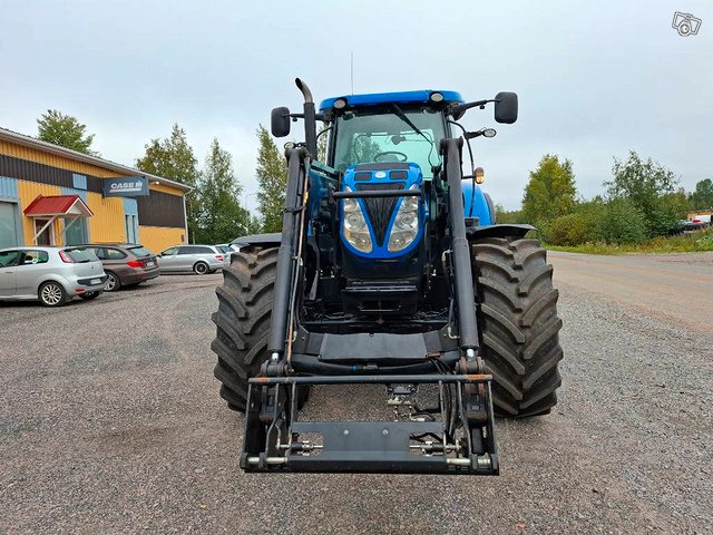 New Holland T 7.200 AC 4