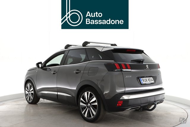 PEUGEOT 3008 4