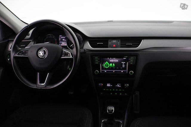 Skoda Rapid 17