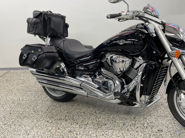 Suzuki INTRUDER 22