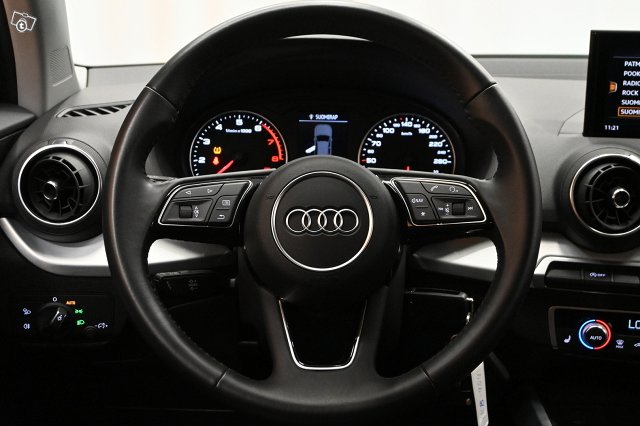 Audi Q2 13