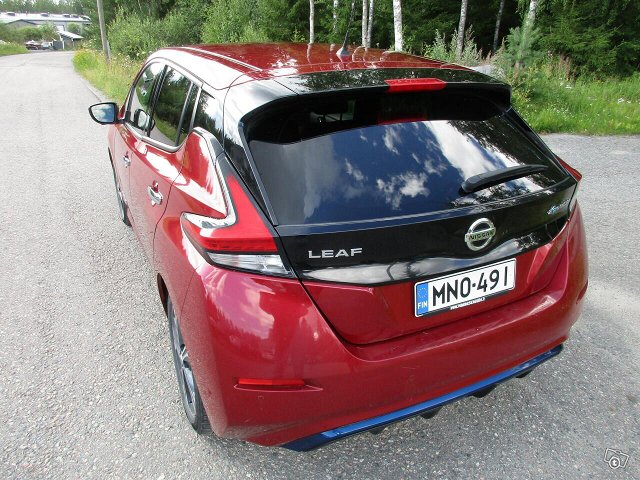 Nissan Leaf 4