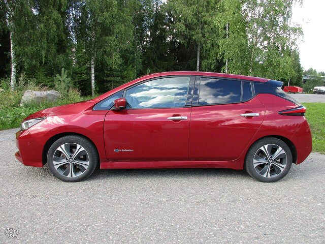 Nissan Leaf 5