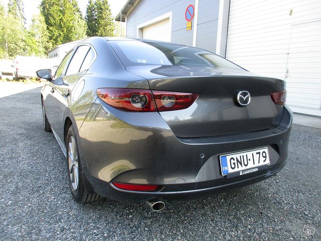 Mazda 3 5