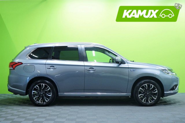 Mitsubishi Outlander PHEV 2