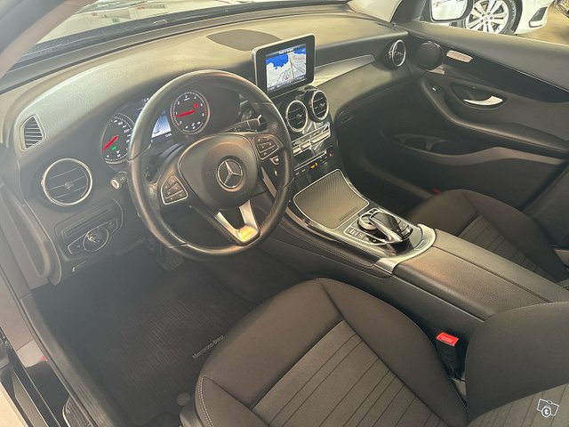 Mercedes-Benz GLC 7