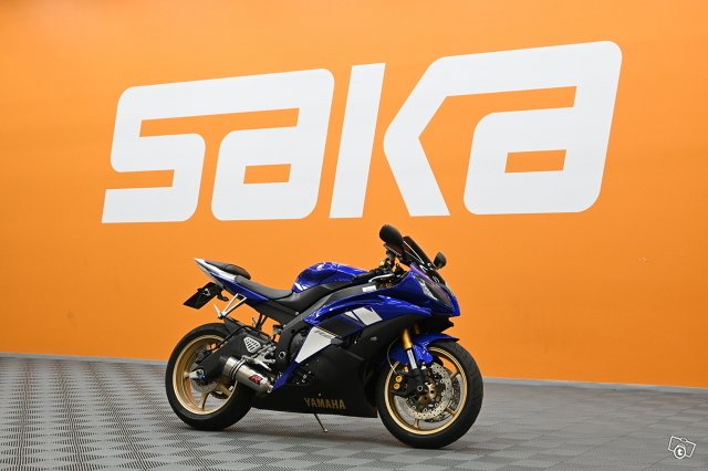 Yamaha YZF-R6 1