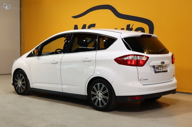 Ford C-Max 6