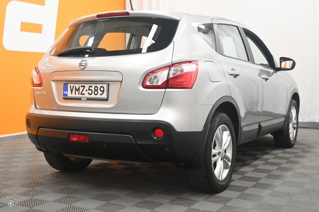 Nissan Qashqai 8