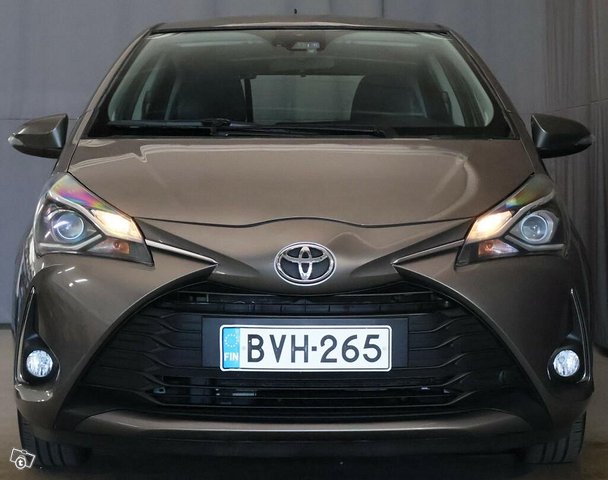 Toyota Yaris 22