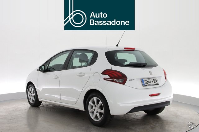 PEUGEOT 208 4