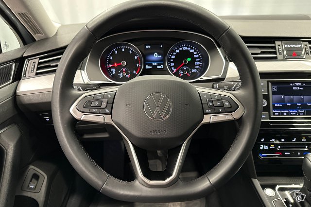 Volkswagen Passat 11