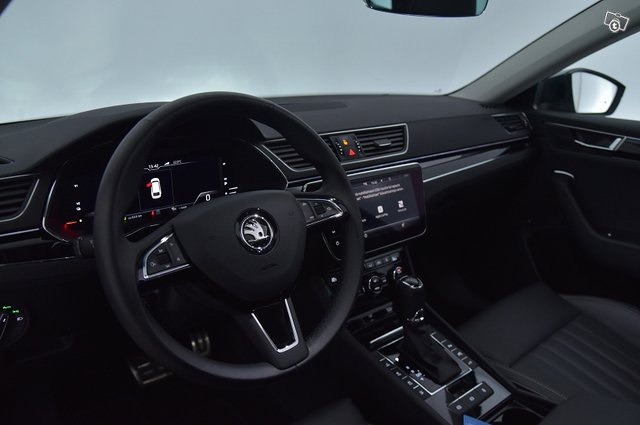 Skoda Superb 18