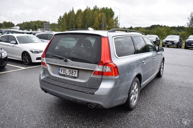 Volvo V70 2