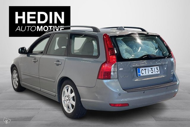 Volvo V50 3